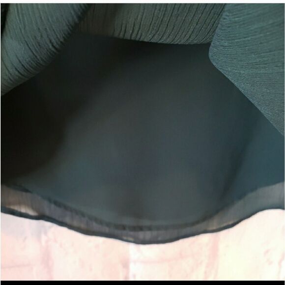 APT. 9 Evergreen Flowy Lightweight Blouse Career Events Holidays 1X - Picture 9 of 9